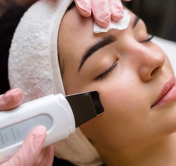 Sandra's estética. Higiene facial con espátula