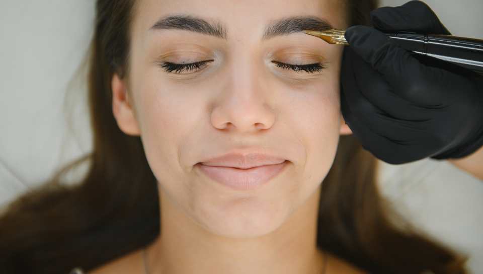 Sandra estética depilación cejas