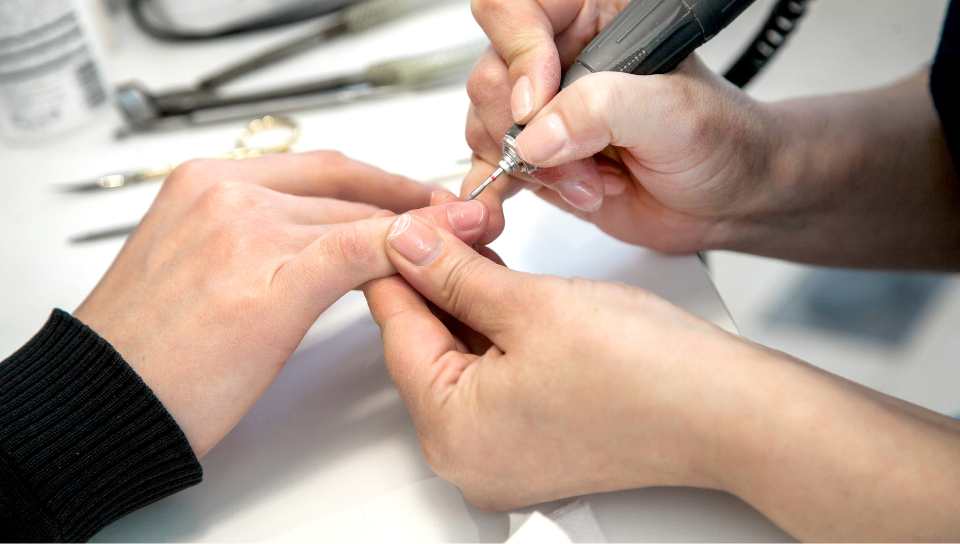 Sandra estética manicura clásica Sandra estética manicura clásica